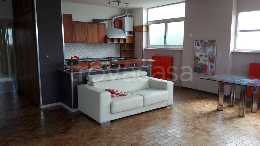Appartamento in in affitto da privato a Bosco Marengo strada Vecchia Reale, 39