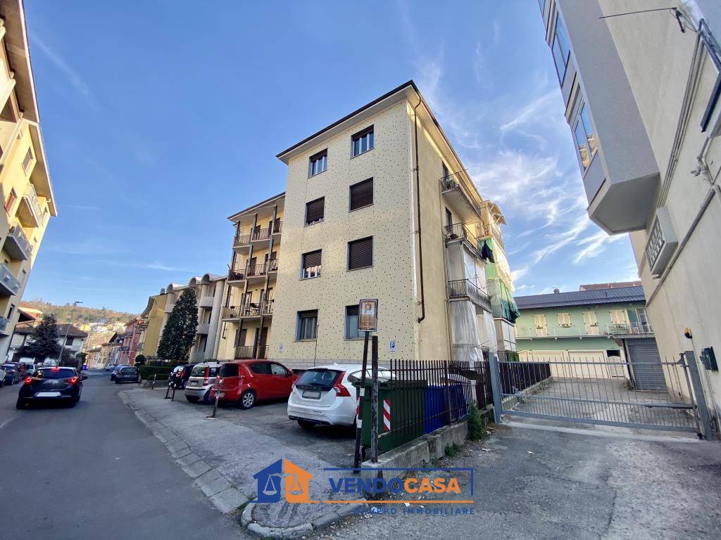 Appartamento in vendita ad Alba via Santa Margherita, 6
