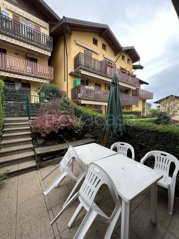 Appartamento in in vendita da privato a Costa Serina via Alessandro Manzoni
