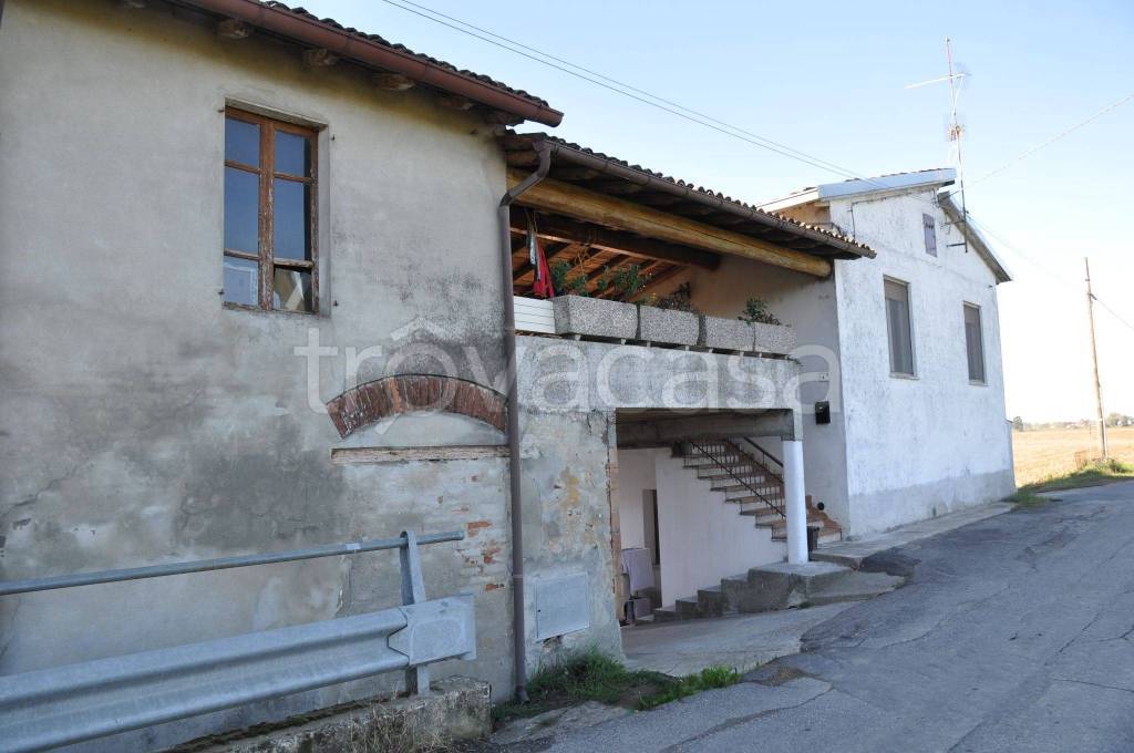 Casa Indipendente in in vendita da privato a San Daniele Po via Centro Sommo, 4
