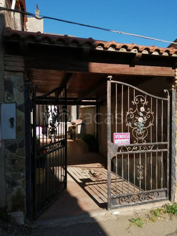 Casa Indipendente in in vendita da privato a Guspini vico a. Castoldi, 12
