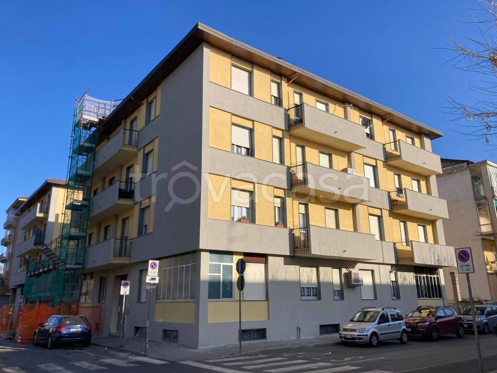 Appartamento in vendita a Casale Monferrato via Alfredo Piacibello, 15