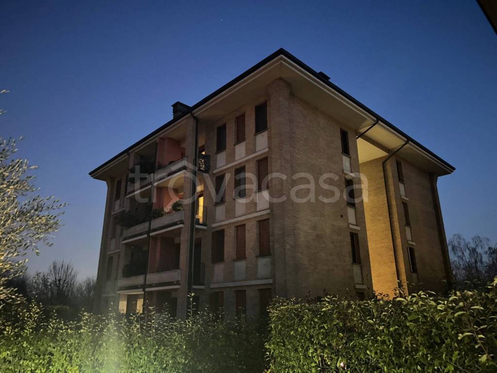 Appartamento in affitto a Parma via Martiri della Liberazione