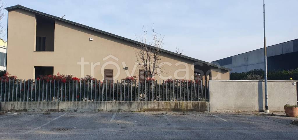 Villa in vendita a Malagnino