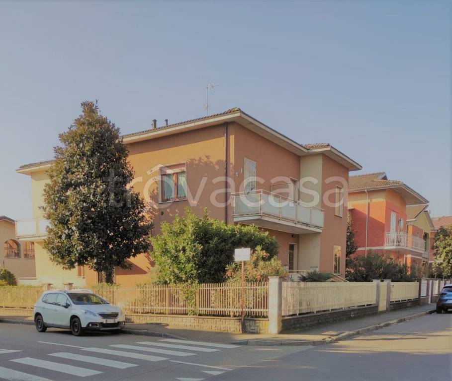 Appartamento in in vendita da privato a Piacenza via Giovanni Lanfranco, 25