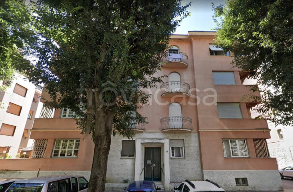 Appartamento in in vendita da privato a Voghera via Giuseppe Verdi, 25