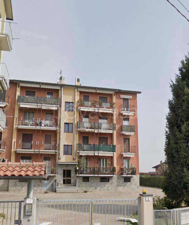 Appartamento in vendita a Besana in Brianza via Benedetto Croce, 3
