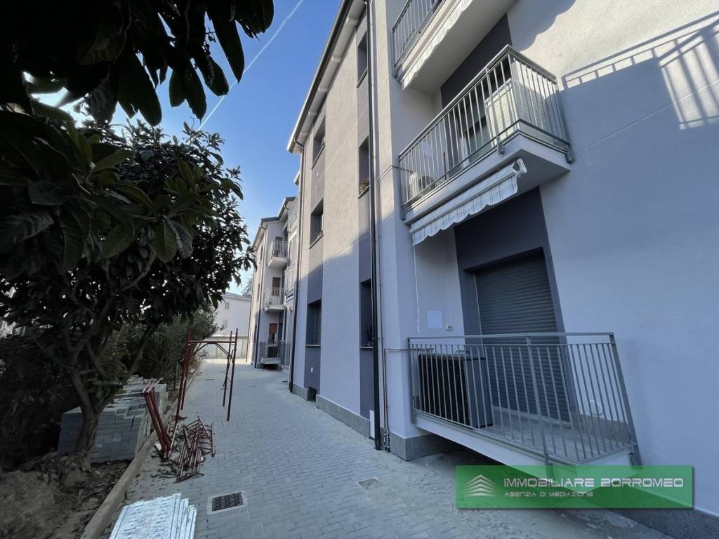Appartamento in vendita a Peschiera Borromeo via Giosuè Carducci, 22