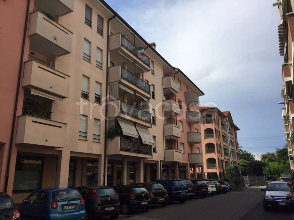 Appartamento in vendita a Senago via Don Giovanni Fumagalli s.n.c