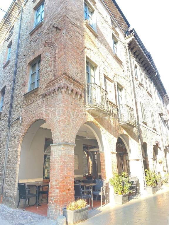 Bar in vendita a Bobbio contrada di Porta Nuova, 3