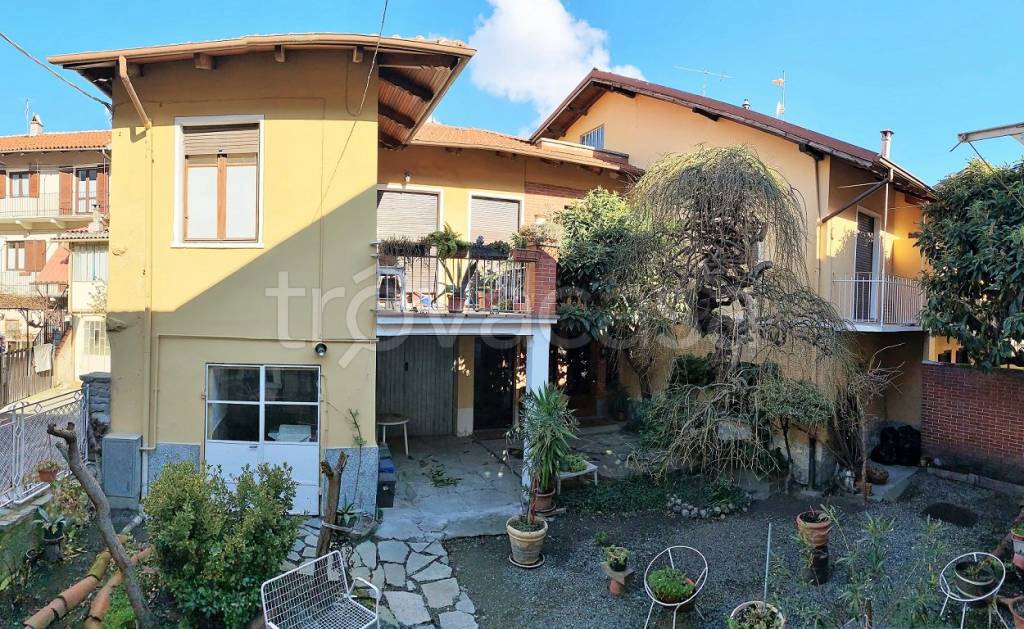 Villa in vendita a Sant'Antonino di Susa via Torino, 131