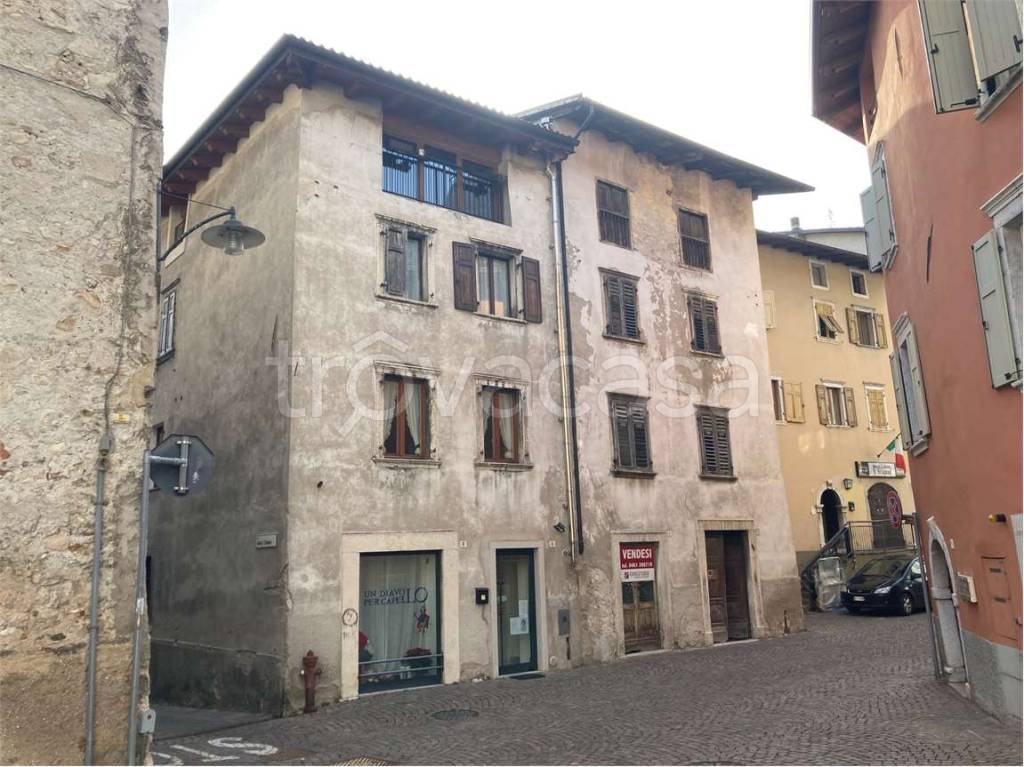 Casa Indipendente in vendita ad Aldeno piazza Giuseppe Garibaldi, 2