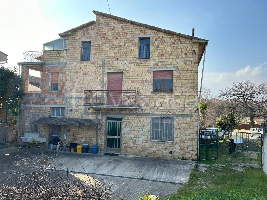 Casa Indipendente in vendita a Lanciano via Don Giovanni Minzoni, 19