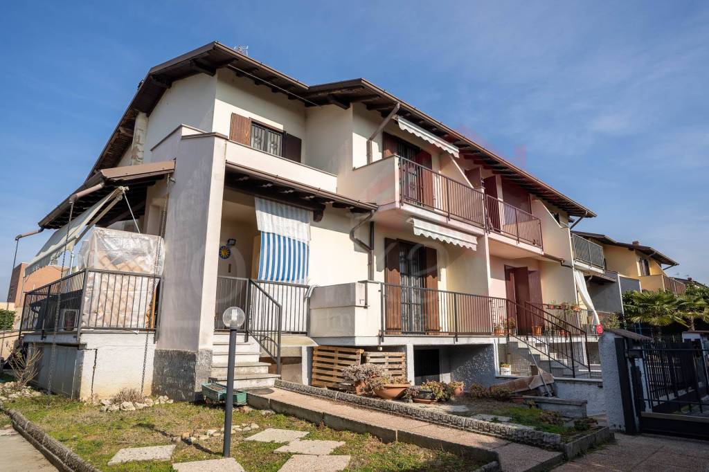 Villa in vendita a Ceranova via Ugo Foscolo