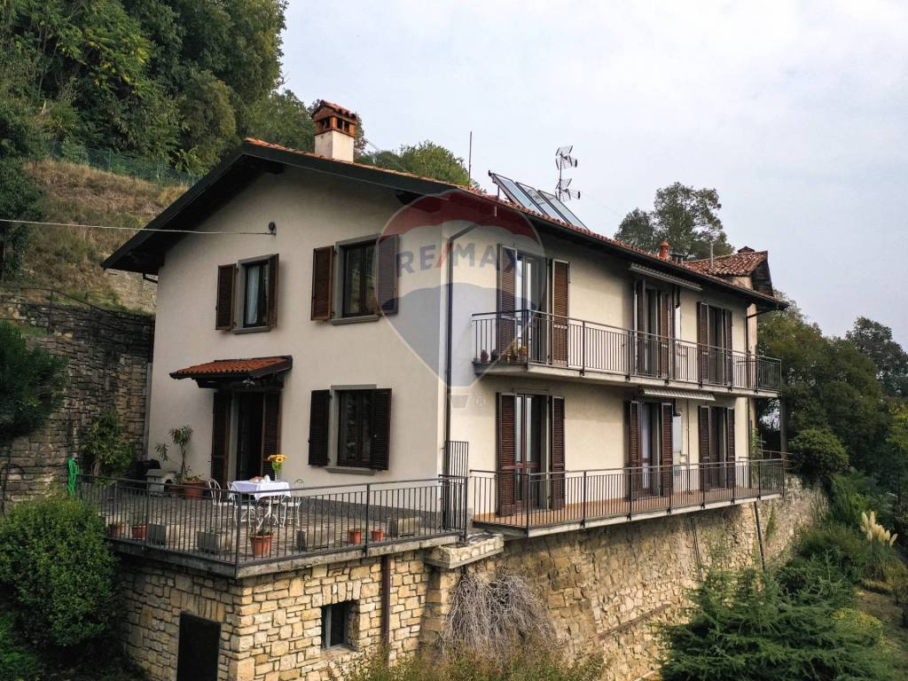 Appartamento in vendita a Castelli Calepio via Provinciale, 64