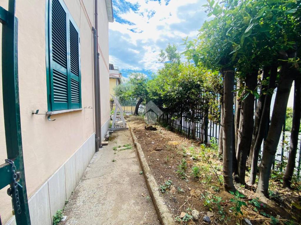 Appartamento in vendita a Roma via giovanni della penna, 65
