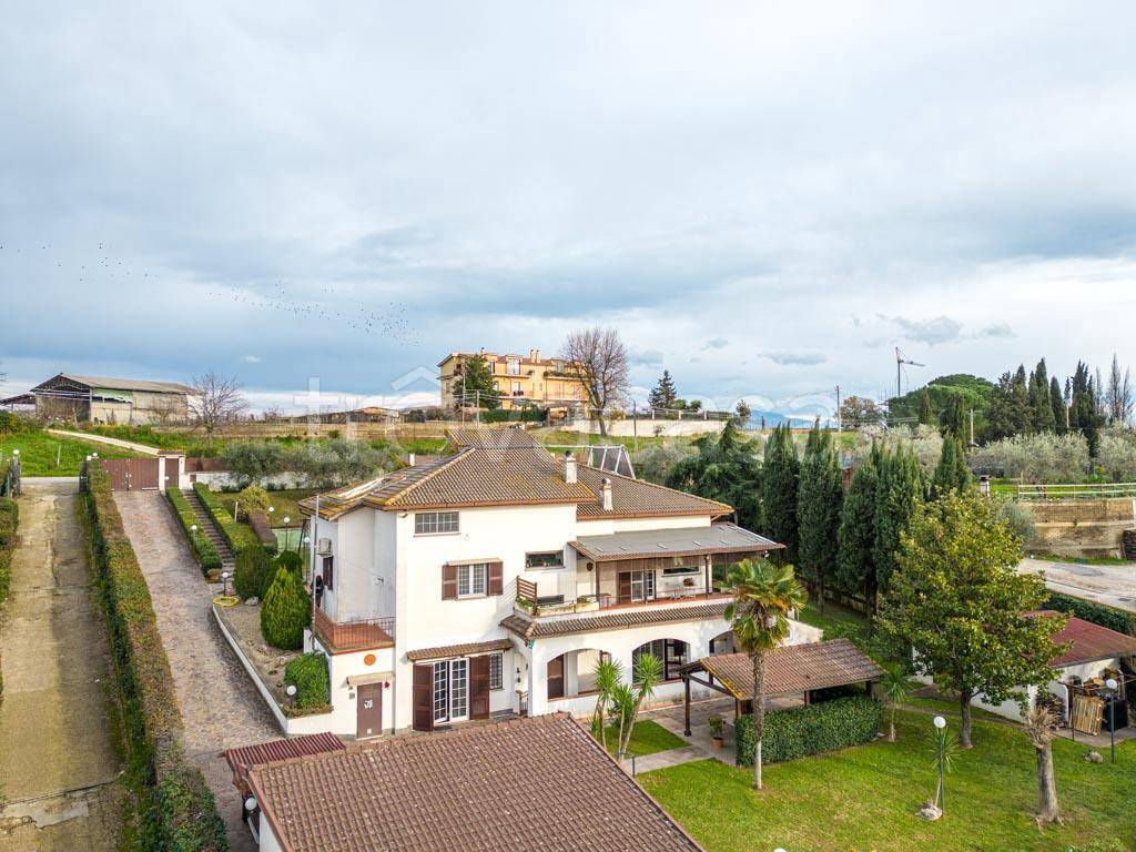 Villa in vendita a Capena via Monte Cecchitto
