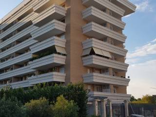 Appartamento in affitto a roma via riva ligure, 44