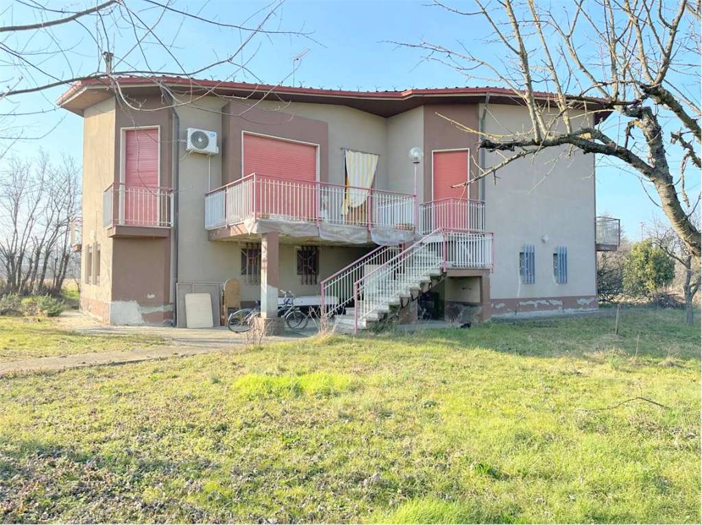 Villa in vendita a Predosa