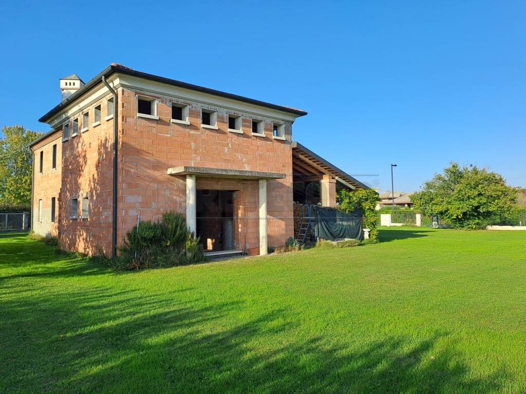 Villa a Schiera in vendita a Carmignano di Brenta via Camazzole, 26A