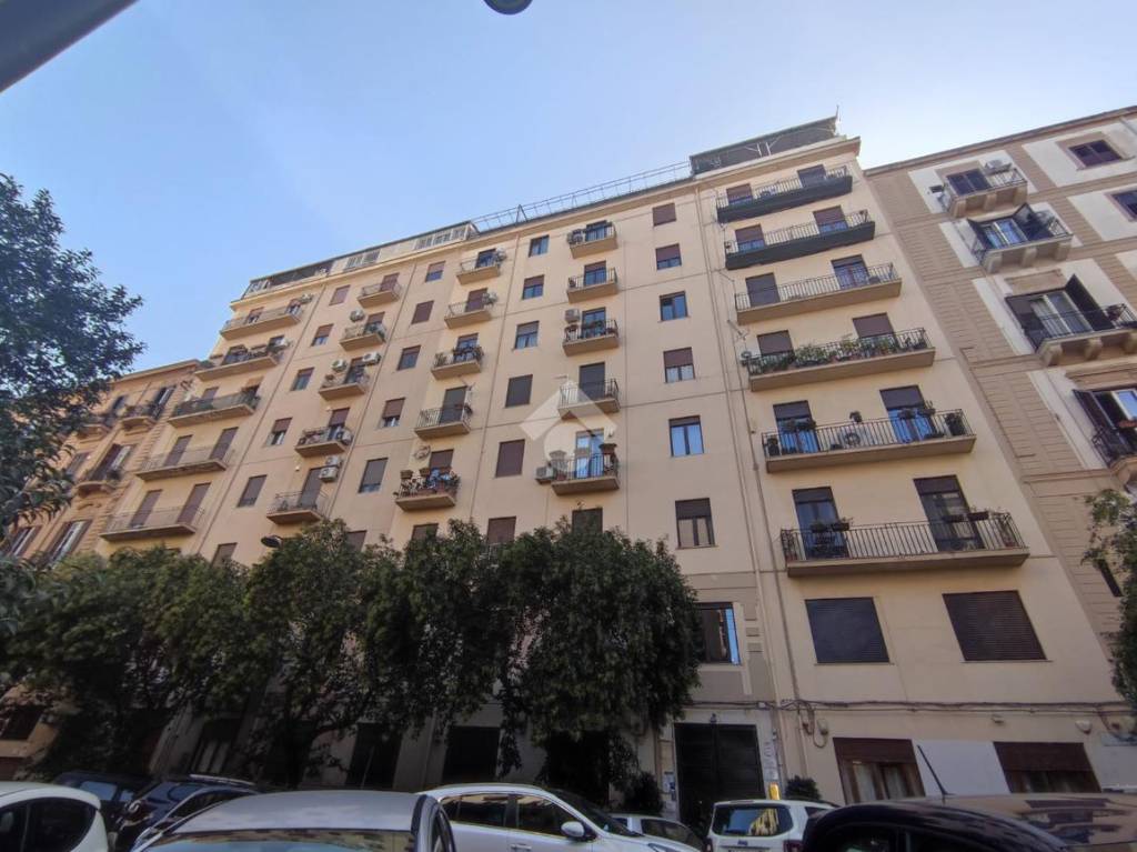 Appartamento in vendita a Palermo via Catania