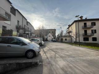 Garage in vendita a gubbio via perugina