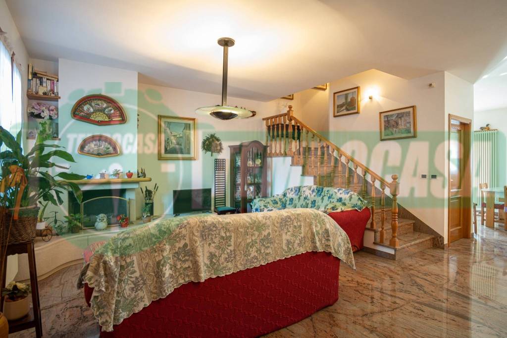 Villa a Schiera in vendita a Santarcangelo di Romagna via c. Casanova, 16