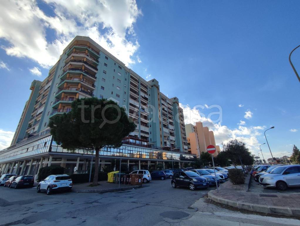 Appartamento in vendita a Taranto viale Giuseppe Cannata