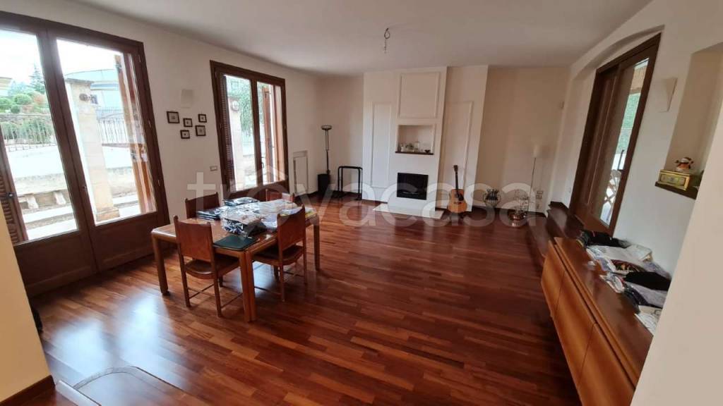 Villa in vendita a Bisceglie via g.Bovio 438