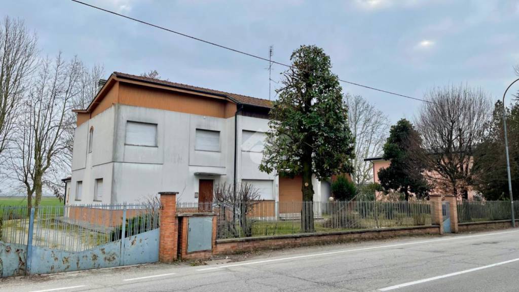 Villa Bifamiliare in vendita a Baricella via Savena Vecchia