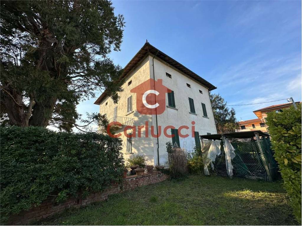 Villa in vendita a Uzzano via provianciale lucchese , 153