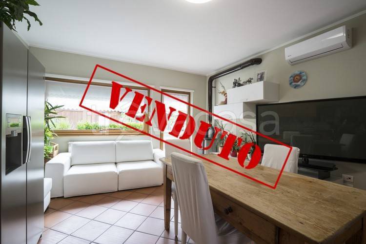 Villa Bifamiliare in vendita a Novate Mezzola via della Riva