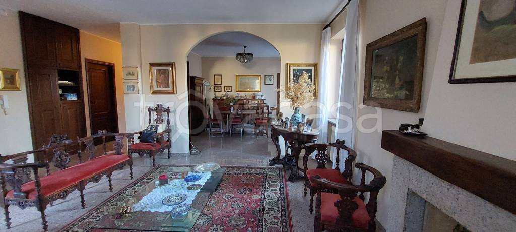 Villa Bifamiliare in vendita a Prarolo via Palestro, 14