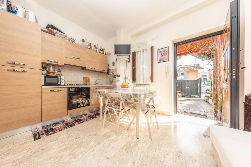Appartamento in vendita a Marino via Piero Maroncelli, 105