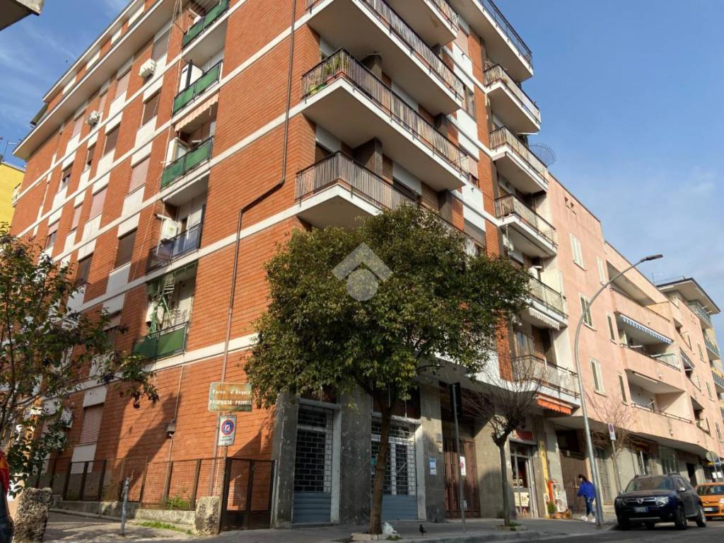 Appartamento in vendita a Caserta via giulio antonio acquaviva, 40