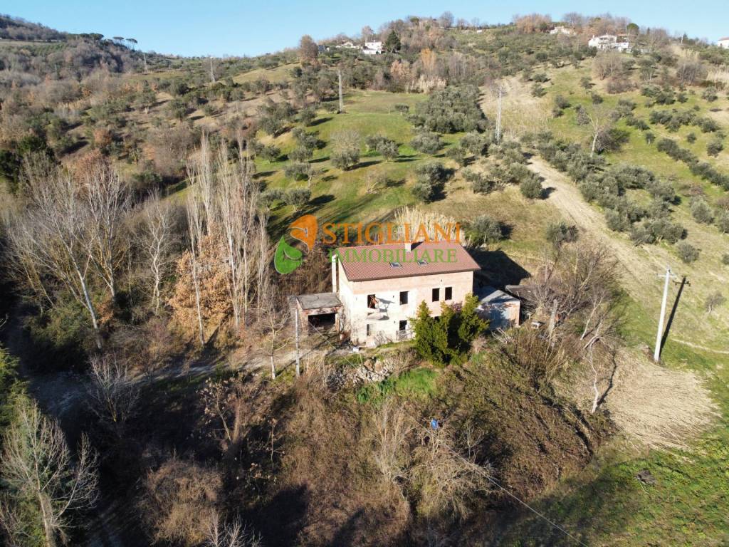Villa in vendita a Mirabello Sannitico contrada Chiusa Zeoli