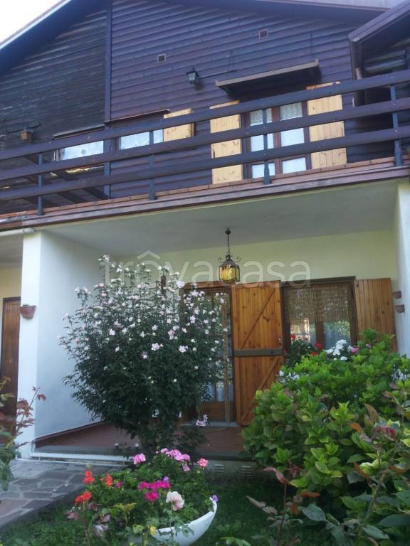 Villa a Schiera in vendita a San Benedetto Val di Sambro via del Villaggio, 67