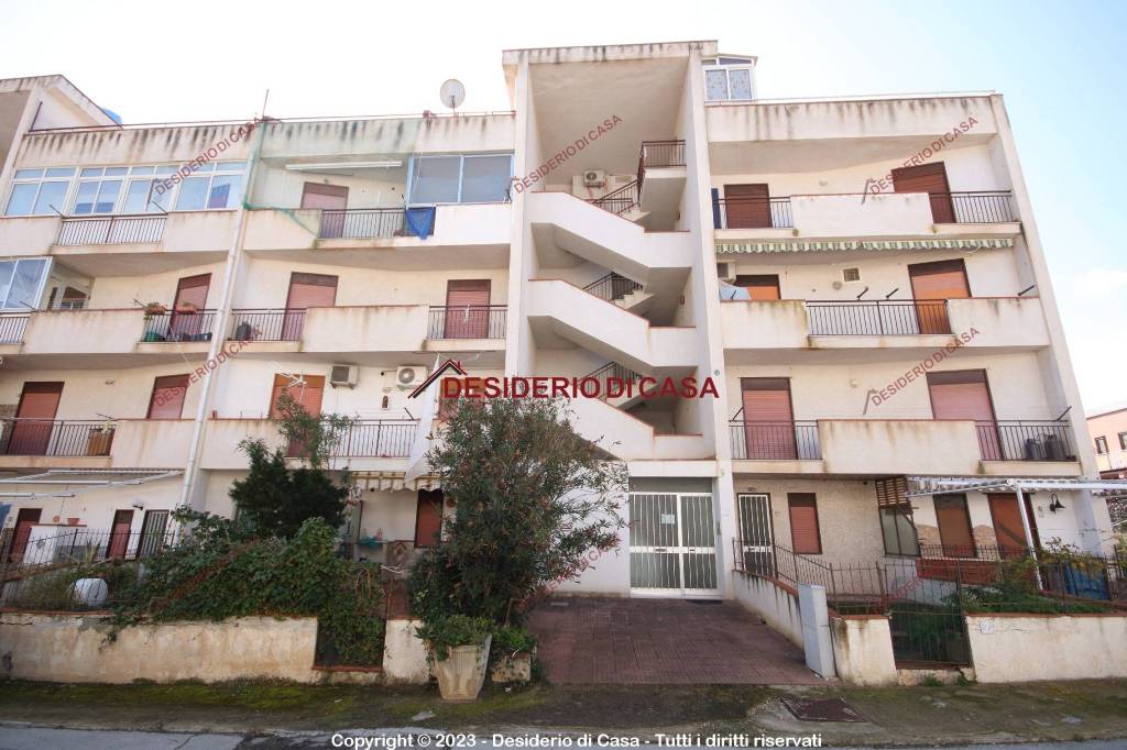 Appartamento in vendita a Pollina via Valdemone, 25