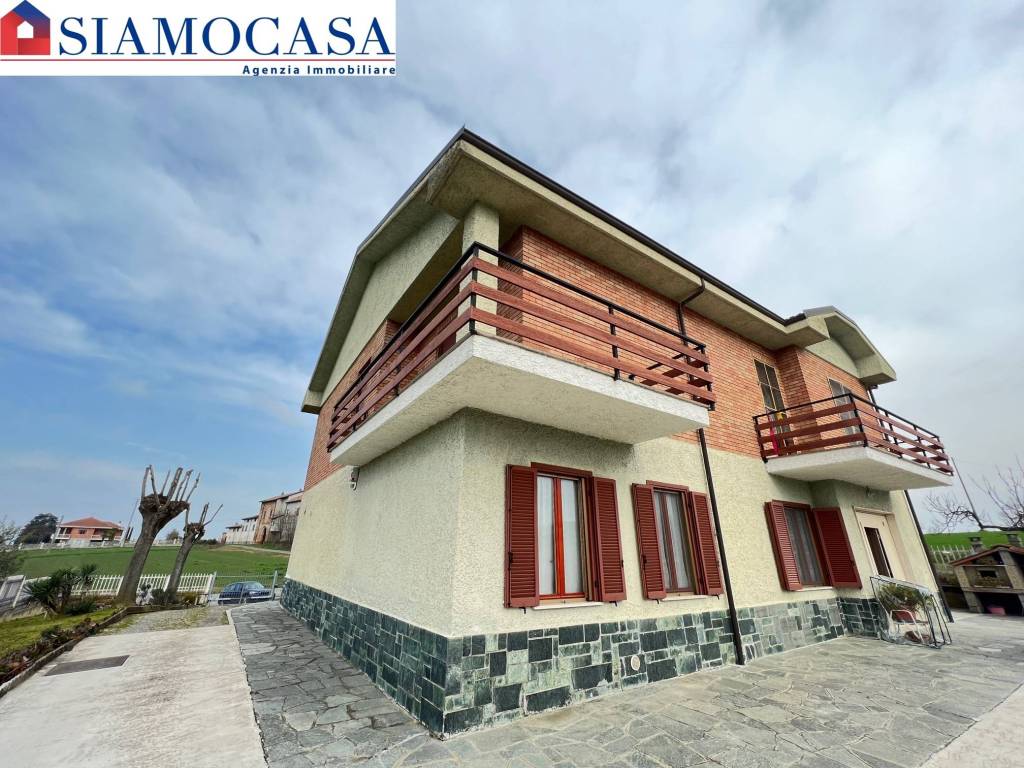 Villa Bifamiliare in vendita a Pecetto di Valenza strada per Bassignana
