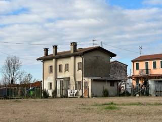 Villa in vendita a ceregnano 