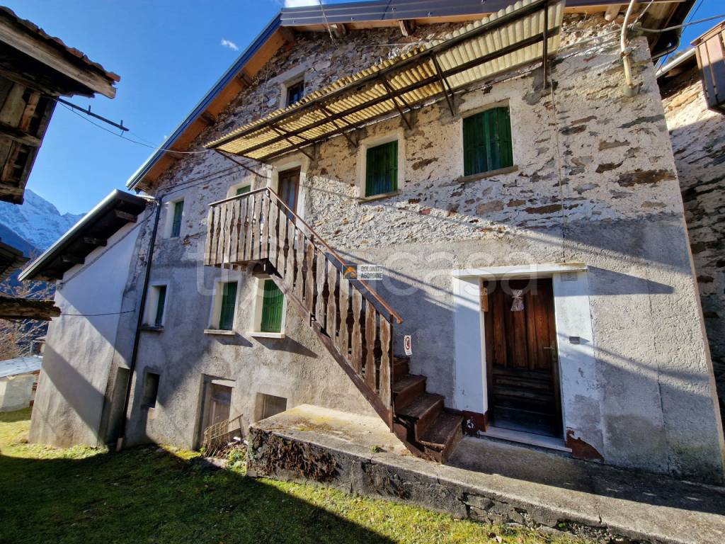 Villa a Schiera in vendita a Gosaldo via coltamai