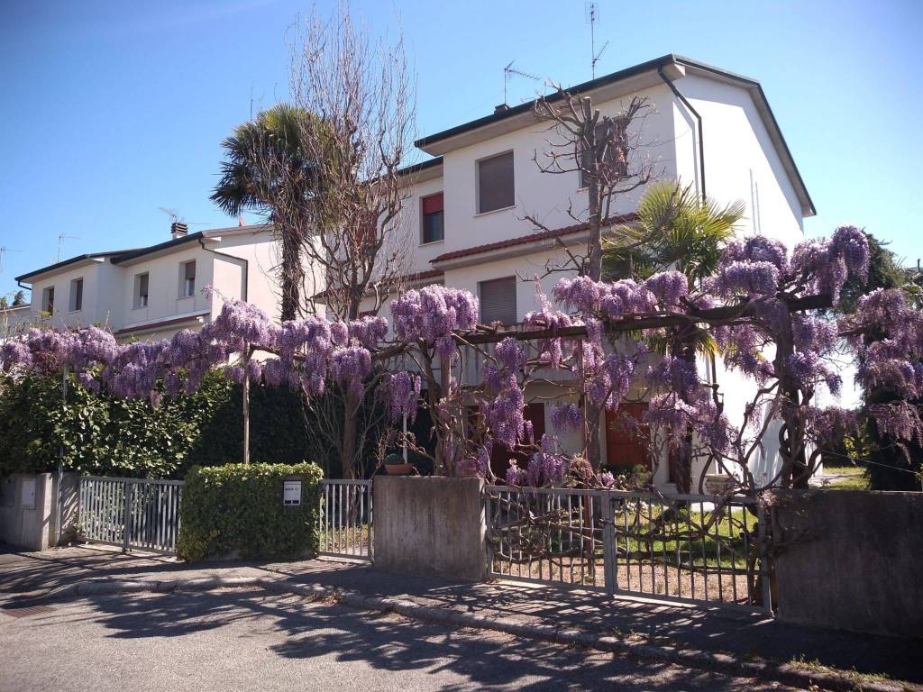 Villa a Schiera in in vendita da privato a Lugo via Italo Calvino, 25