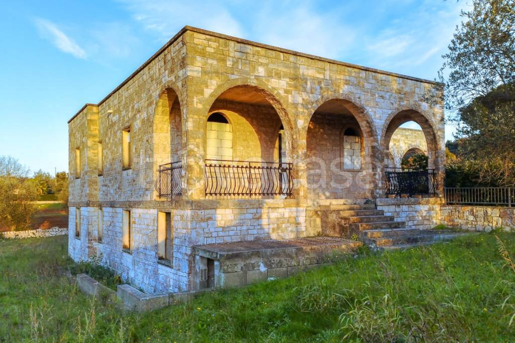 Villa in vendita a Fasano viale Monte Abella