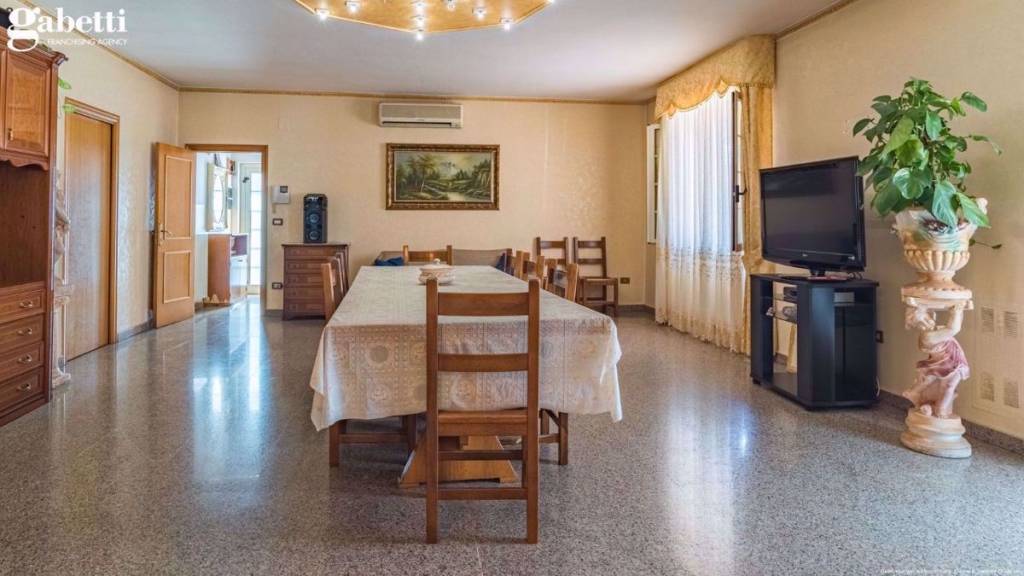 Villa in vendita a Lanciano via per Fossacesia , n. 161
