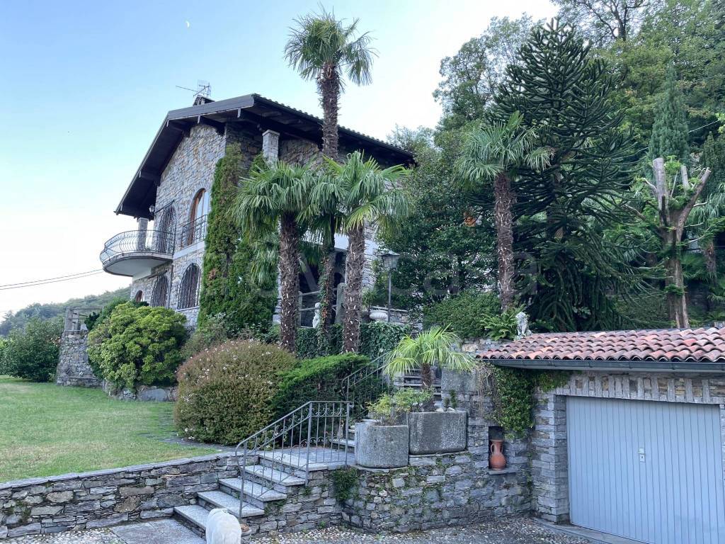 Villa in in vendita da privato a Cannobio via per Cannobio