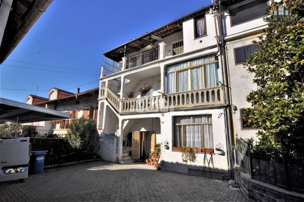 Appartamento in vendita a Castellamonte via Carlo Botta, 45/1