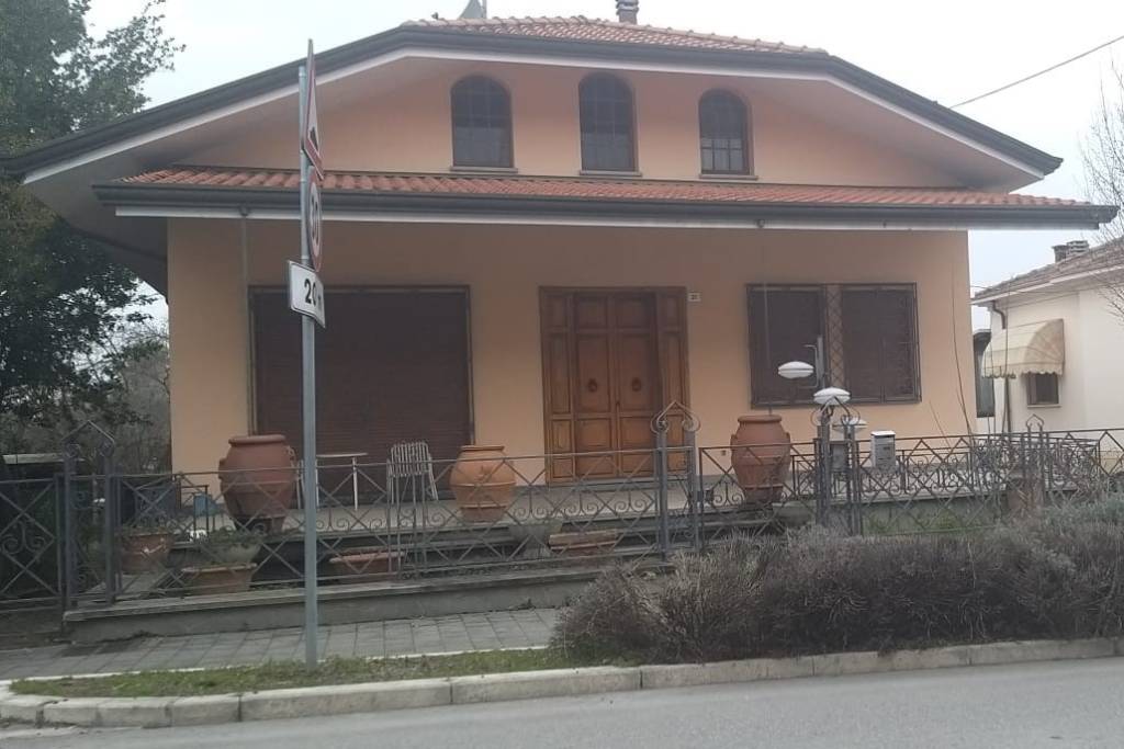 Villa in vendita a Savignano sul Rubicone via zaghini