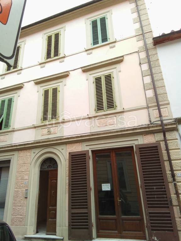 Negozio in vendita a Montecatini-Terme via Felice Cavallotti, 61