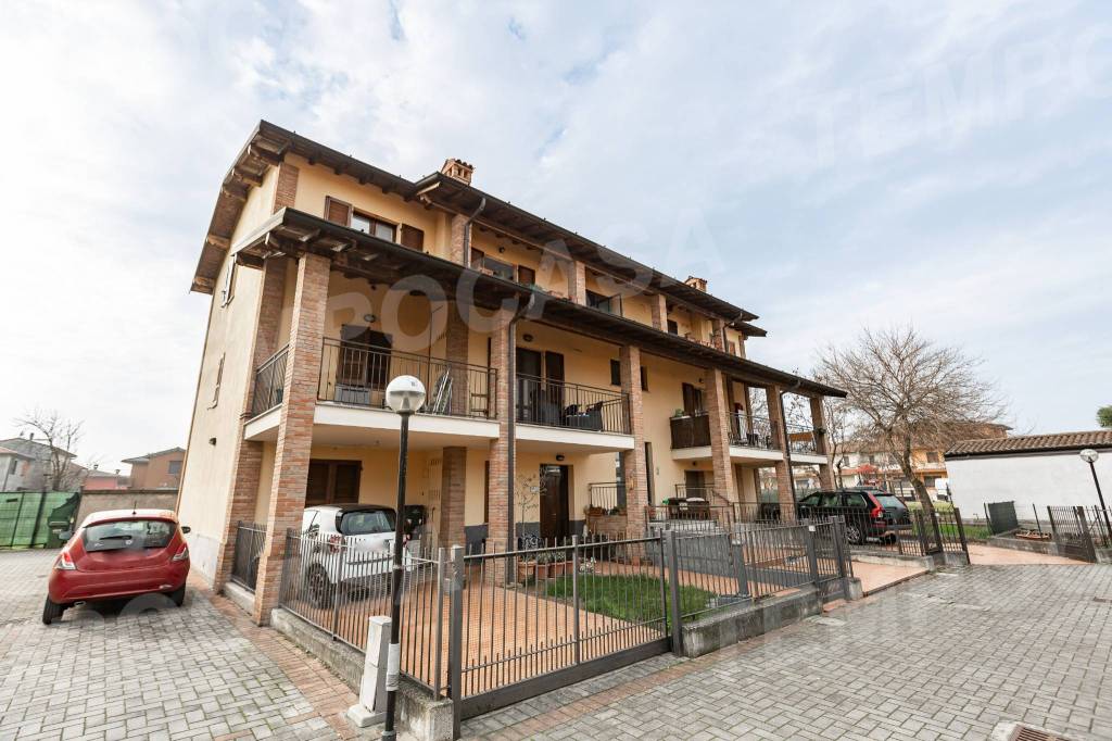 Appartamento in vendita a Casaletto Ceredano via Madonna delle Fontane