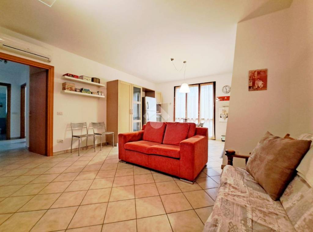 Appartamento in vendita a Longiano via Badia, 20